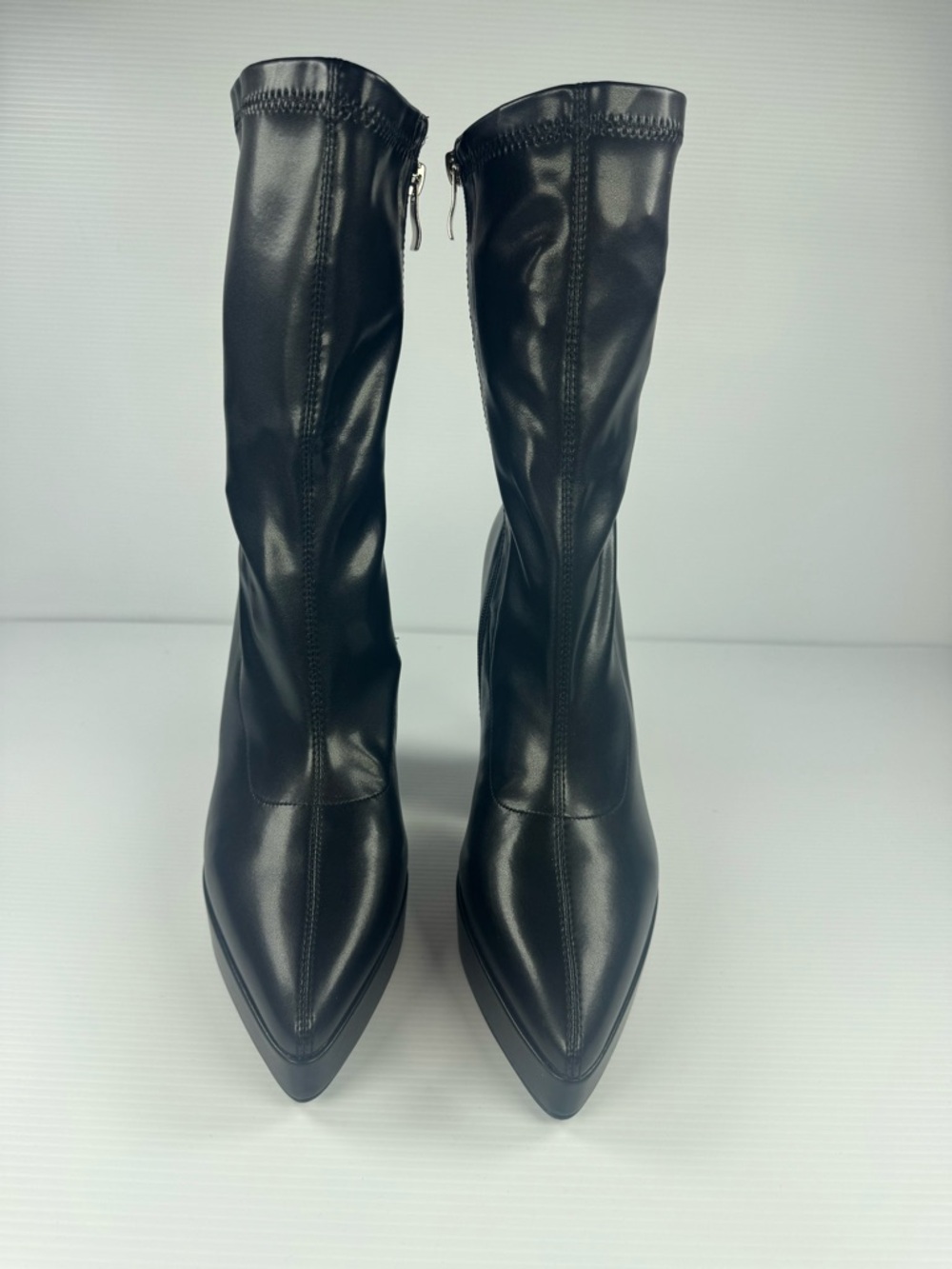 AKIRA Saxton Black Platform Heel Boots Size 10 Pointed Toe Sculpted Heel NWT - Picture 2 of 6